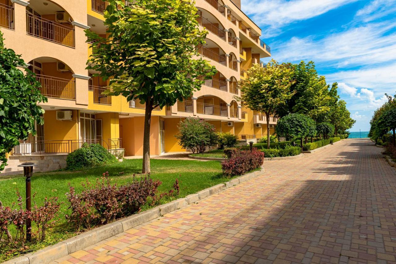 Menada Grand Resort Apartments أهيلوي المظهر الخارجي الصورة